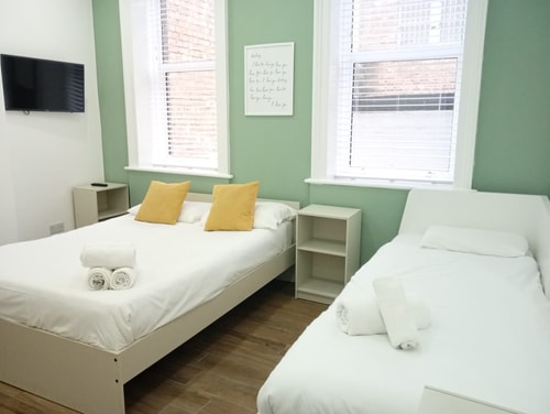 Charlotte Street Family Rooms by News Hotel B1 5 primecityhosts.com