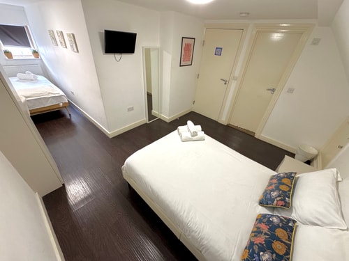 Charlotte Street Family Rooms by News Hotel R9 0 primecityhosts.com