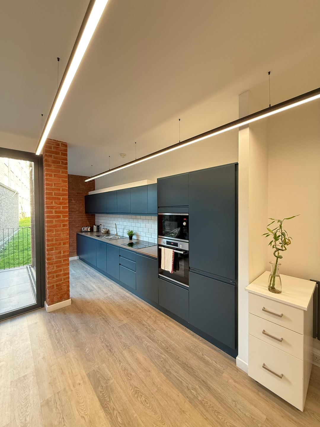 Shoreditch Apartments by PrimeCityHosts F11 9 primecityhosts.com