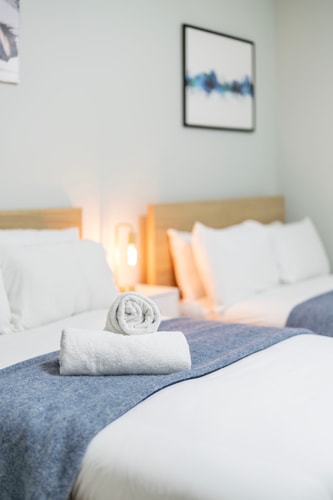 Finchley Road Studios by PrimeCityHosts - S4 16 primecityhosts.com