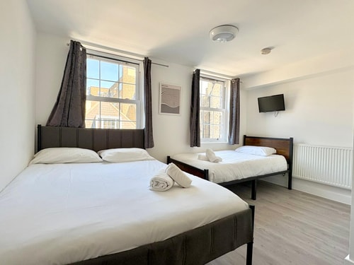 Charlotte Street Rooms by News Hotel R6 0 primecityhosts.com