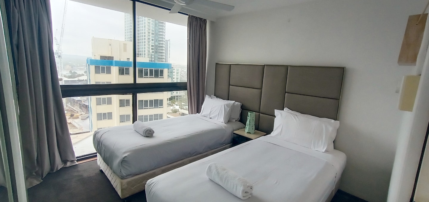 Tw0 bedroom Sea view&beach side Apartment Surfers 5 Serain Residences