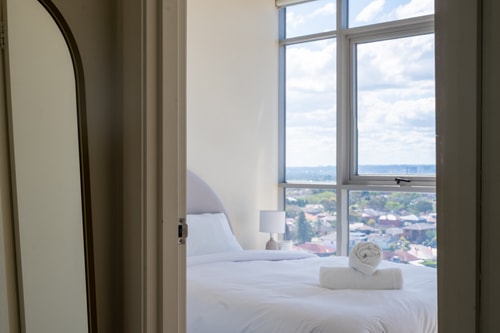 Comfy 1BDR Apt 3 minutes to Train Station Burwood 4 Serain Residences