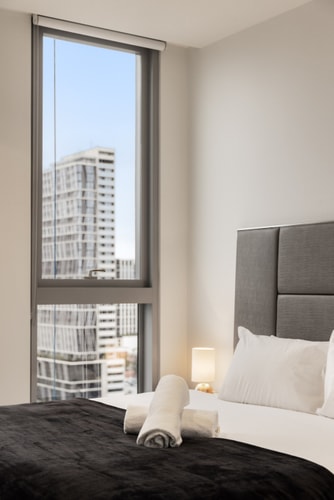 One-bedroom Modern Apartment in South Melbourne 12 Serain Residences