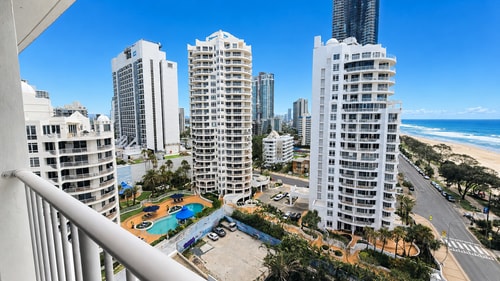 Beachside Ocean View 1BR Apartment Central Surfers 13 Serain Residences
