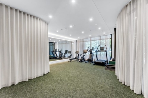 Modern 1BR Gym & Parking | Easy to Tram & City 10 Serain Residences