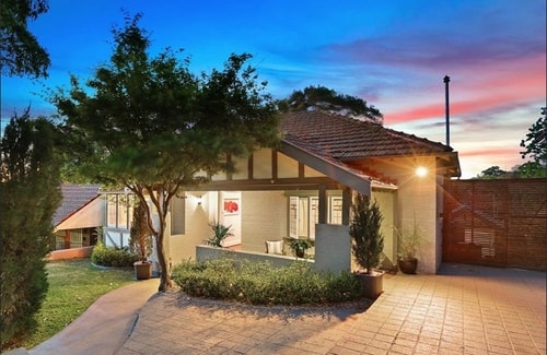 Comfortable 3BR House Unit in Chatswood w/Parking 20 Serain Residences