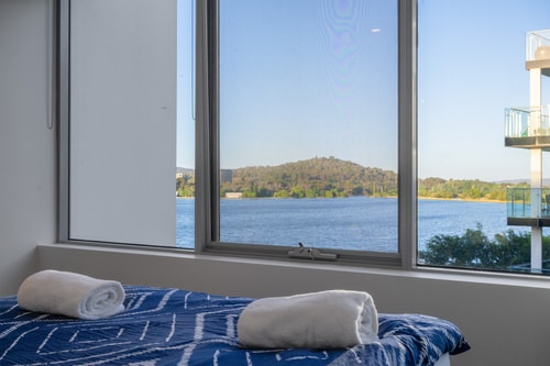 Lakefront Modern 2 BDR Apt with 2 Parking Kingston 0 Serain Residences