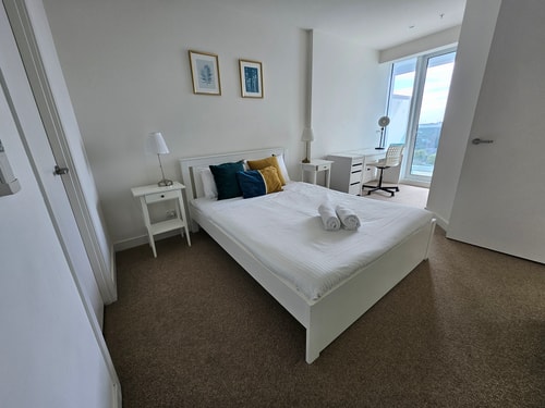 Convenient Located 2BDR apartment with Parking 7 Serain Residences