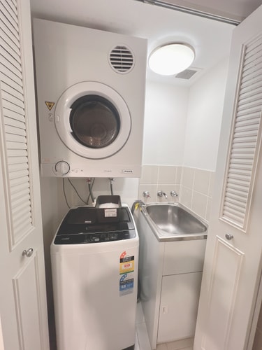 Comfortable Studio 3-min Walk to Chatswood Station 22 Serain Residences