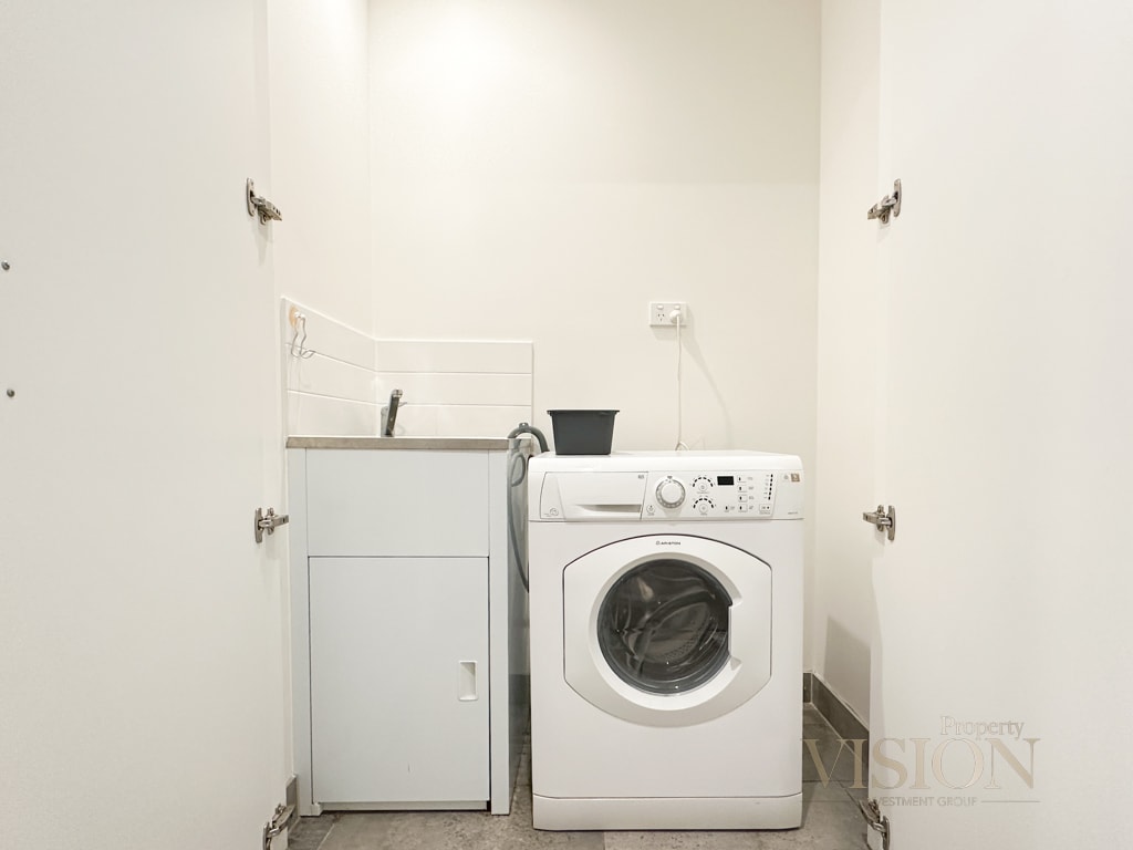 Modern 2-Bedroom Apartment next North Ryde Metro 35 Serain Residences