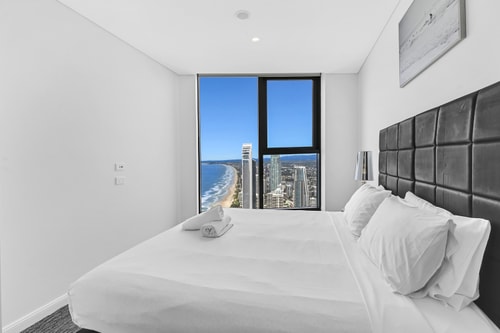 Ocean & City View | 3BR Beachside Retreat Level 63 1 Serain Residences