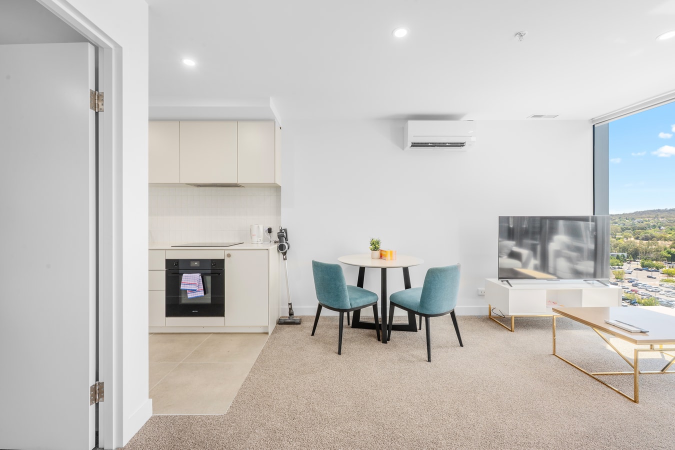 Modern & Cozy 1-Bedroom Apartment in Phillip 3 Serain Residences