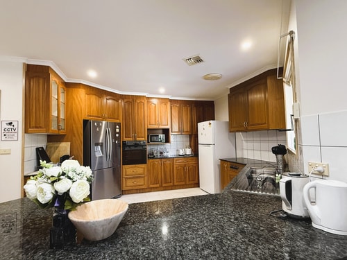 Sunny King Room | 5-Min Walk to ANU | Near City 3 Serain Residences