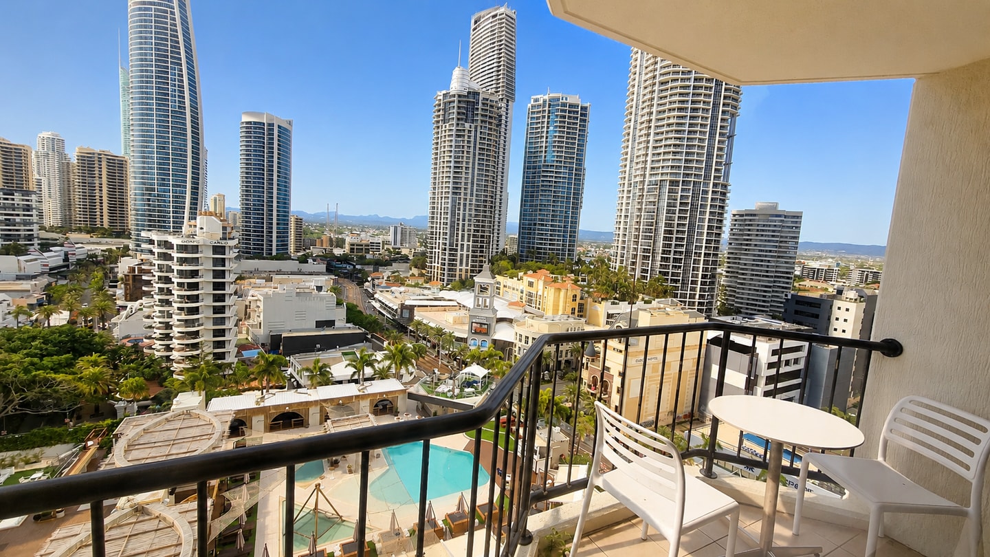 Private Hotel Room Near Beach | 3 Min Tram | Max 4 4 Serain Residences