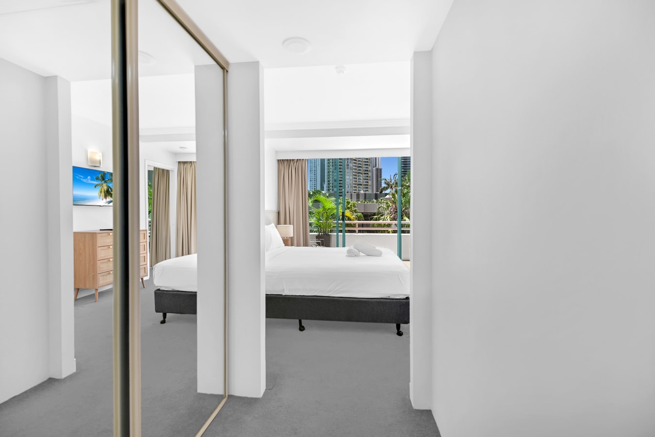 Sunlit 1-Bedroom Apt at Crown Tower with Parking 9 Serain Residences