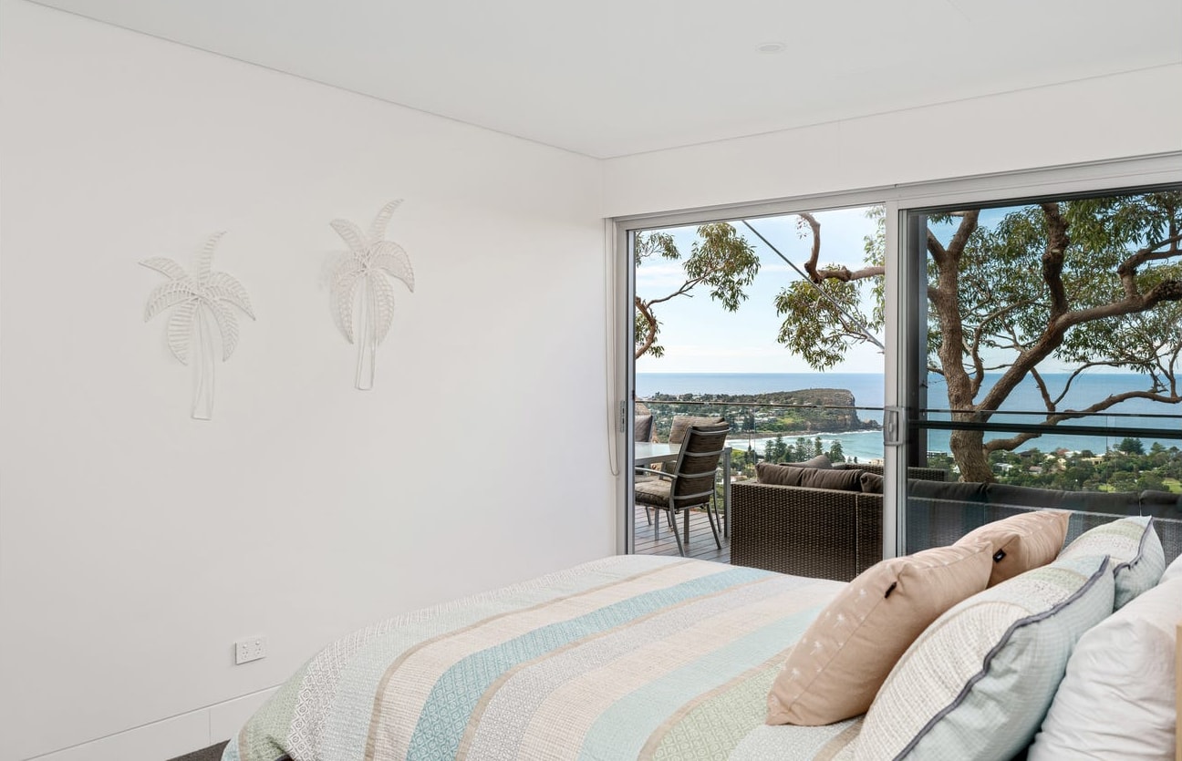 Costal Three-Storey Home with Panoramic Sea Views 23 Serain Residences