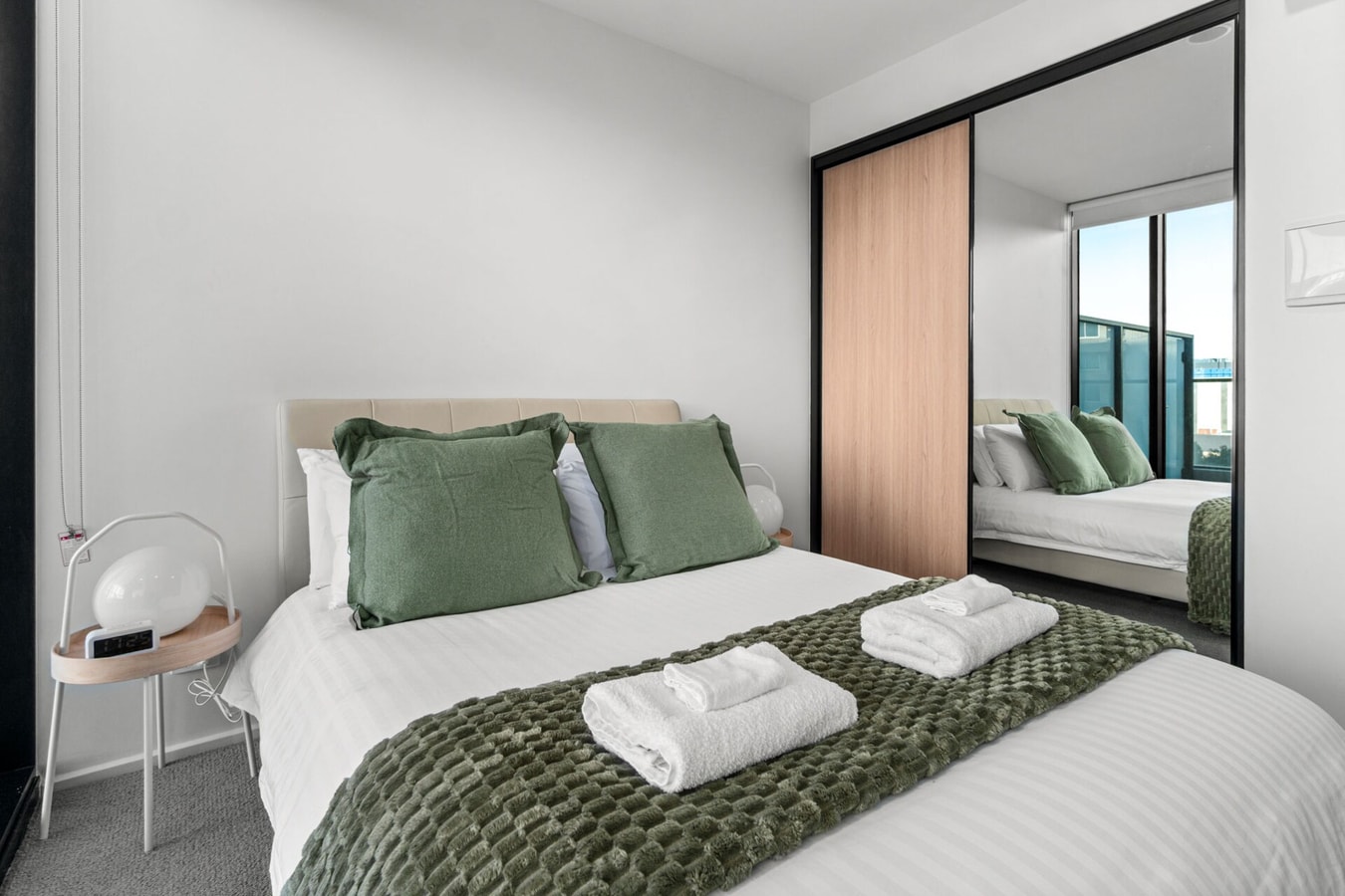 Adelaide Central 1+1 Apt | Gym | Sleeps 4 Guests 16 Serain Residences