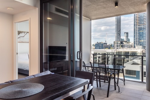 Great Location 1Bedroom w/Parking South Brisbane 10 Serain Residences