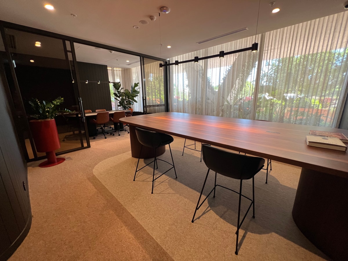Riverside Modern 2BR East Brisbane w/Parking 16 Serain Residences