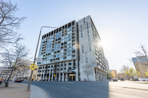Central located 2 bedroom Apartment in Canberra 9 Serain Residences