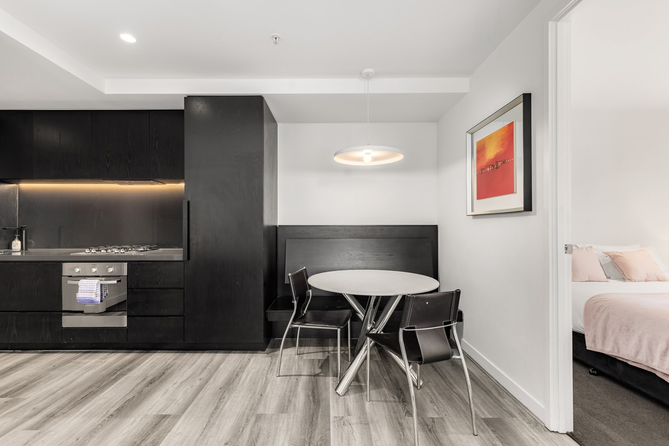 City View 2 bedroom Apt in the Heart of Melbourne 11 Serain Residences