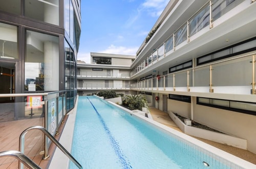 Ocean view modern 2 bedroom in St Kilda w/Parking 11 Serain Residences