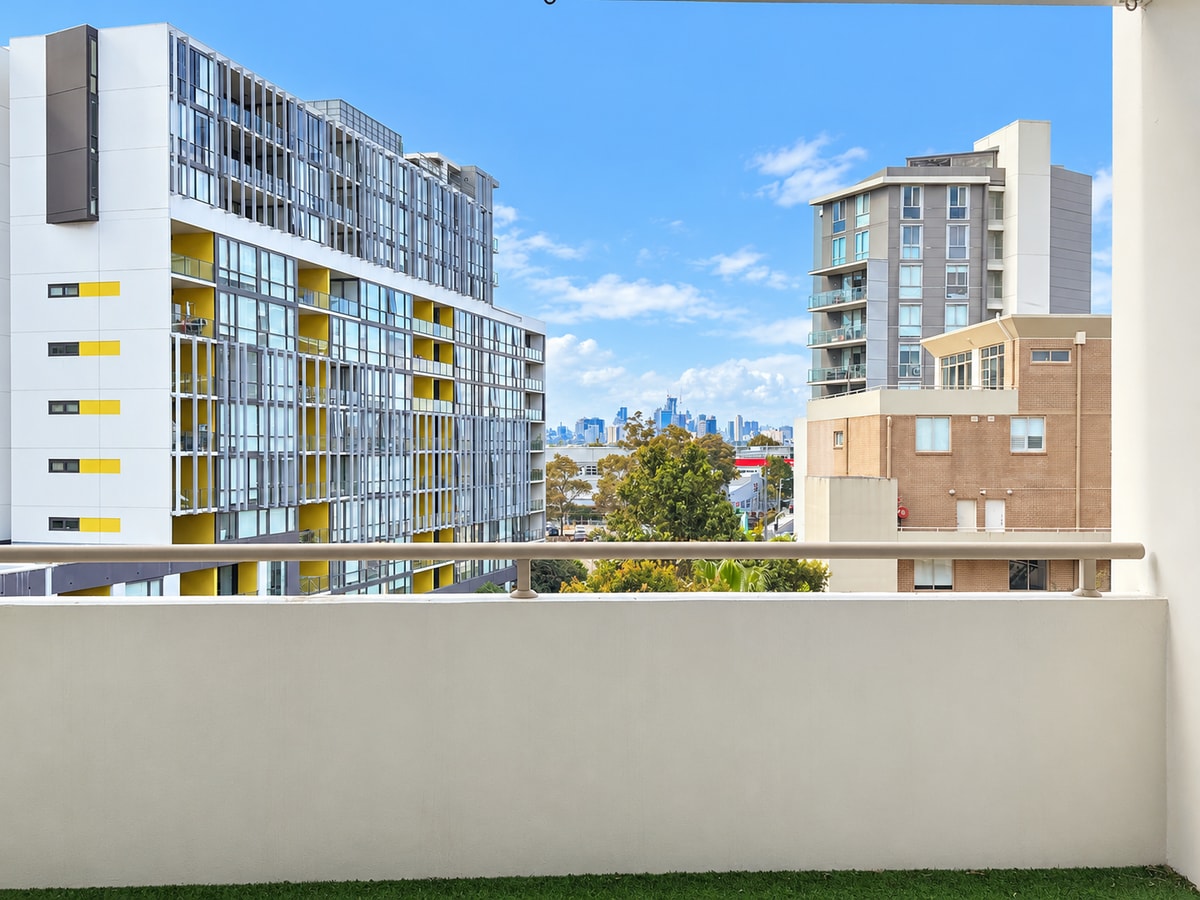 Spacious City View 3BR Loft Apartment | Parking*2 4 Serain Residences