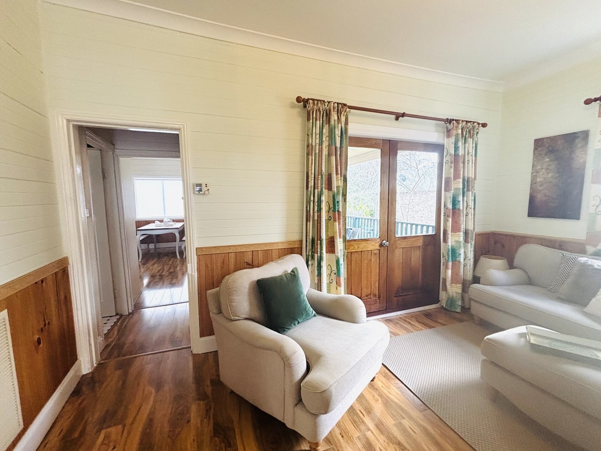 3BDR Blue Mountains Hideaway in Central Katoomba 2 Serain Residences