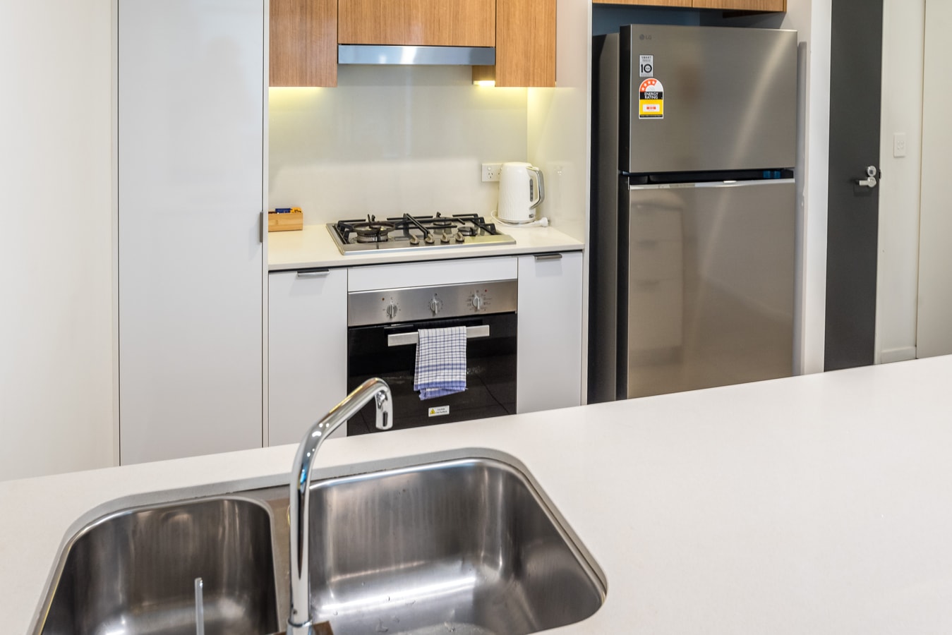 City-Center Cozy 2BDR Apartment with Parking 13 Serain Residences