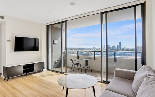 Modern 2BR Apartment on level 13 | Walk to Beach 1 Serain Residences