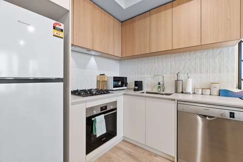 Luxe 2BR Apt | Huge Balcony+BBQ  | Adelaide CBD 2 Serain Residences