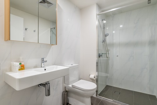 High Level 2-bedroom with Parking South Brisbane 23 Serain Residences