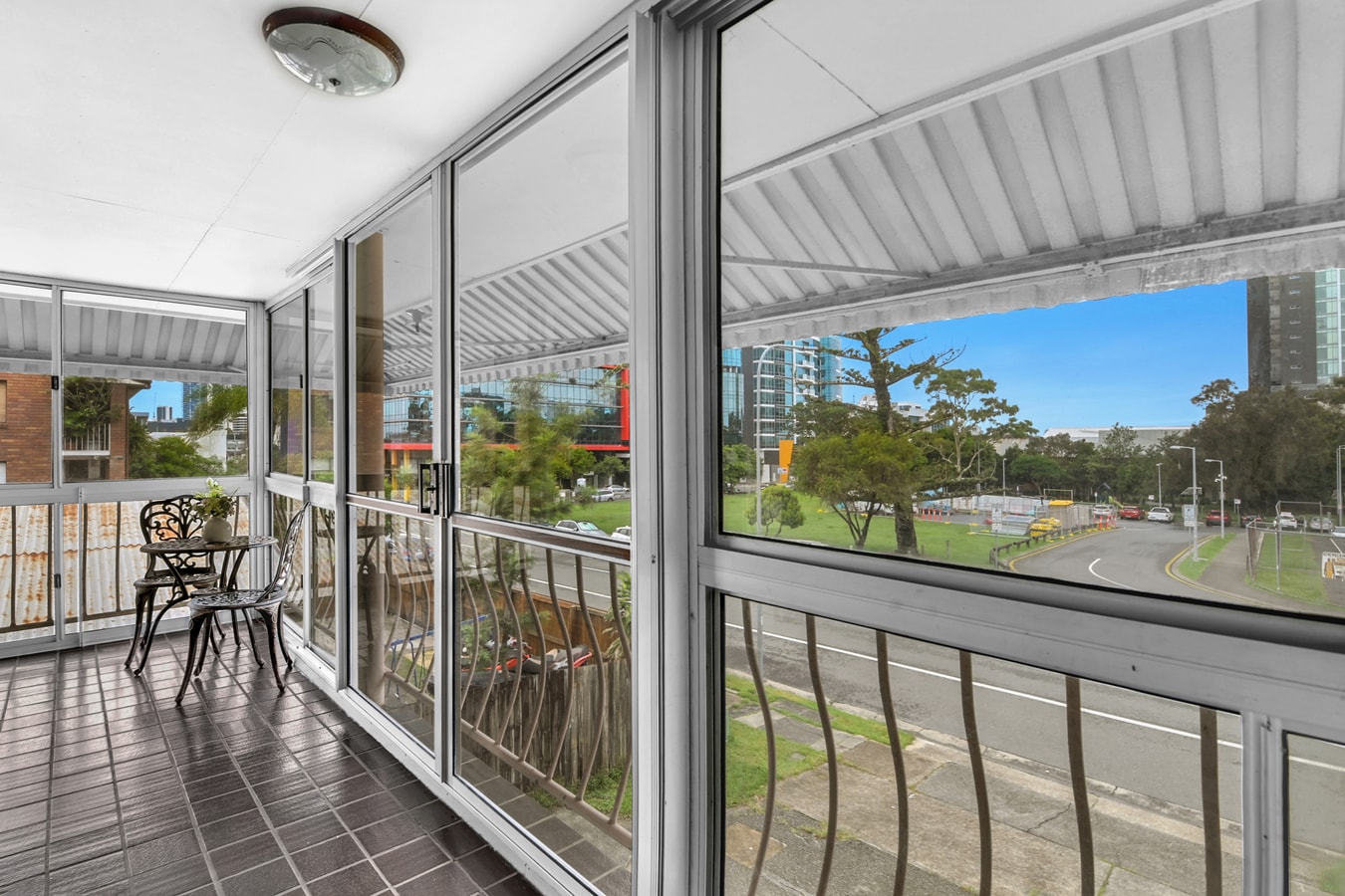 Central Located 3 Bedroom Unit in Southport 6 Serain Residences
