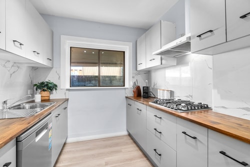 Stylish 3BR Retreat | Walk to Shops & 12min to CBD 1 Serain Residences