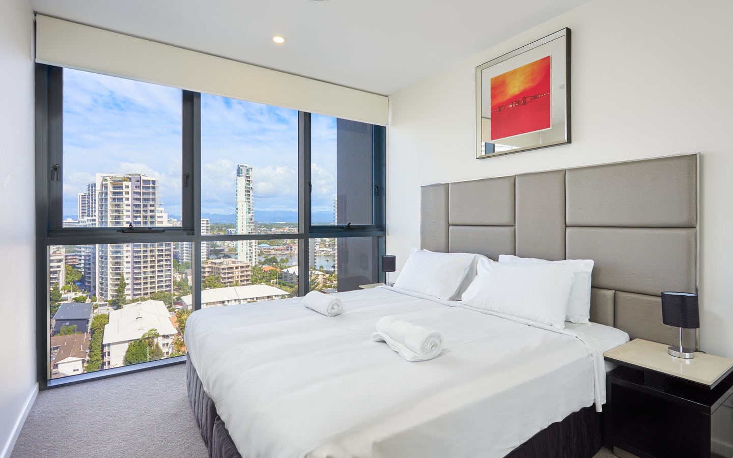 Stylish 1 Bedroom + Partial Ocean View In Surfers 3 Serain Residences
