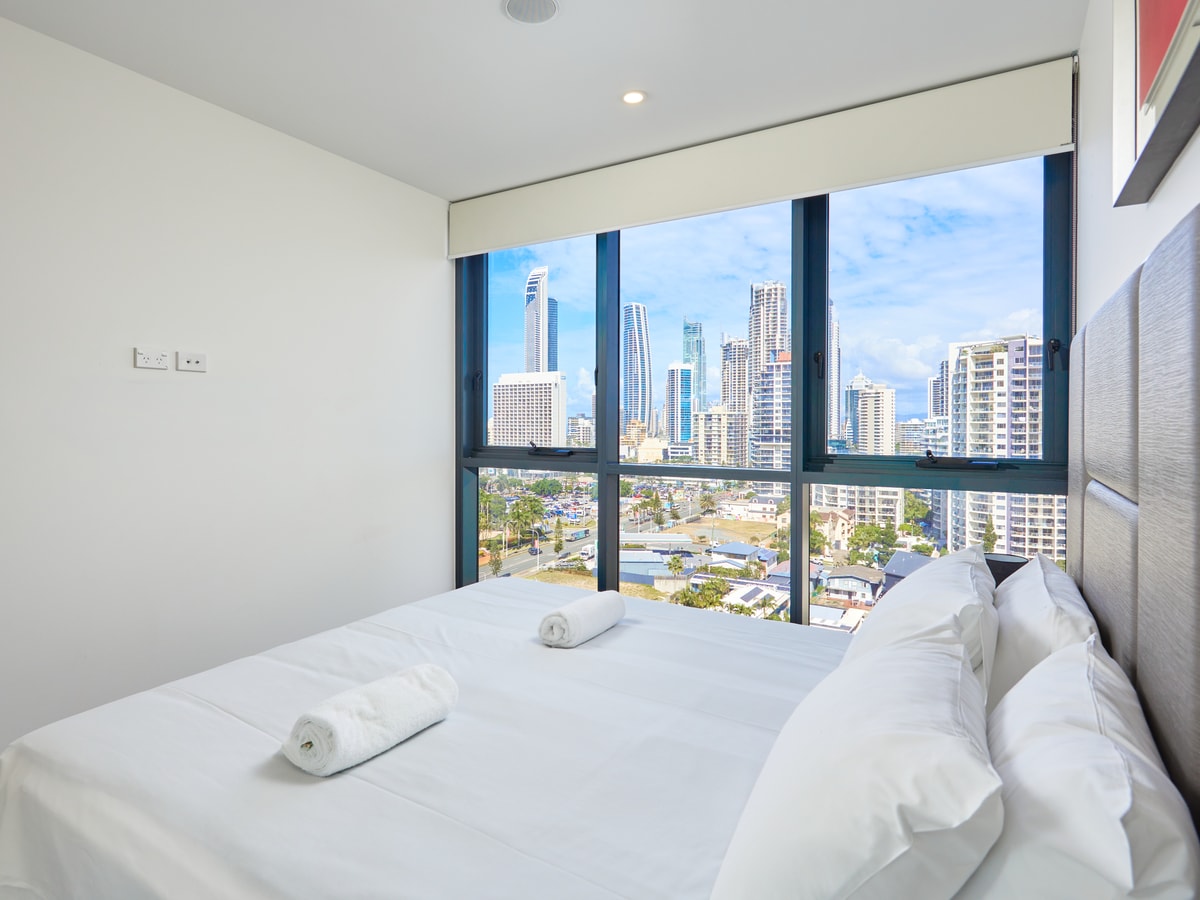 Stylish 1 Bedroom + Partial Ocean View In Surfers 6 Serain Residences