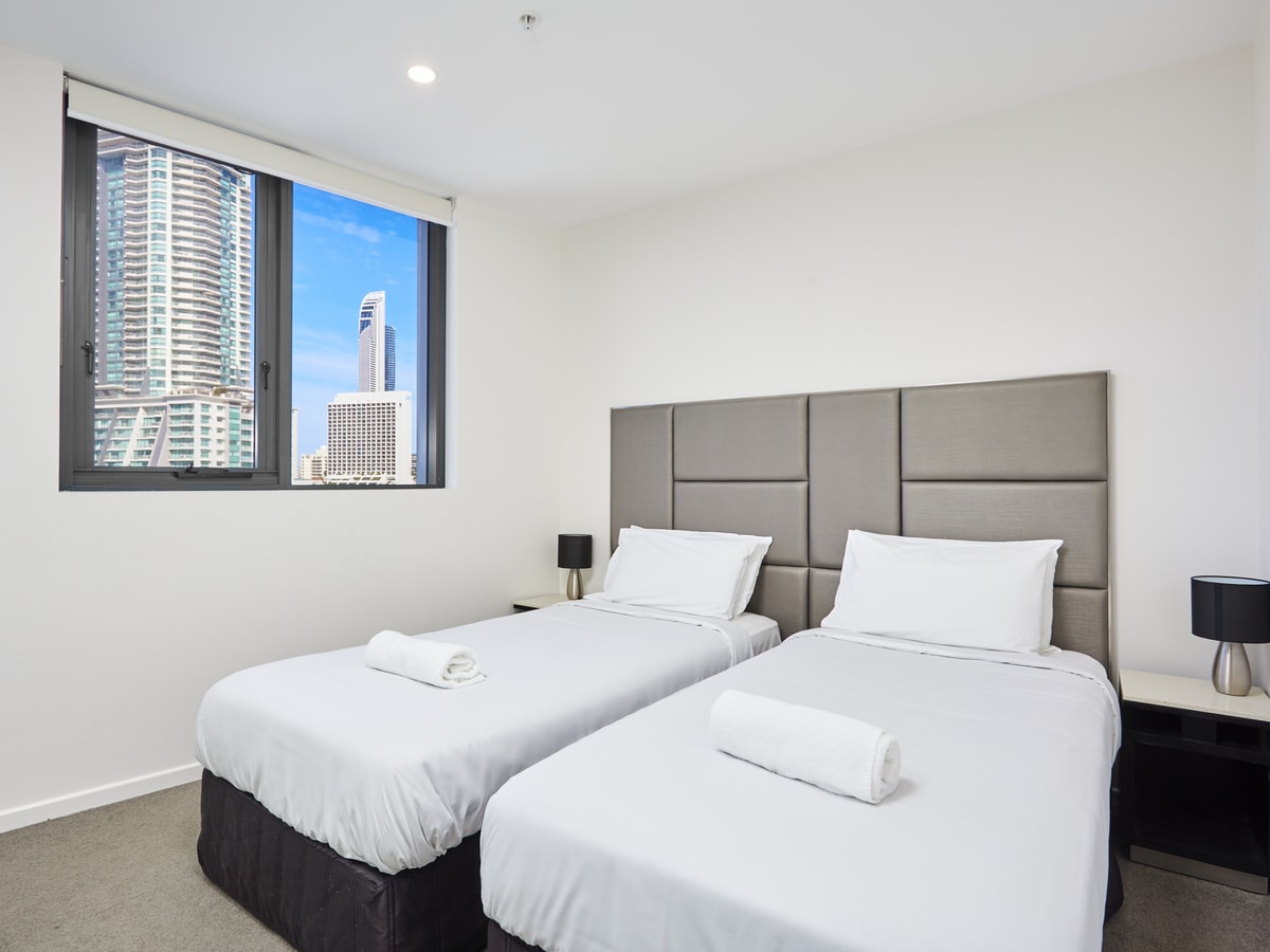 Cozy and Comfy 2-Bed Apartment in Gold Coast 3 Serain Residences
