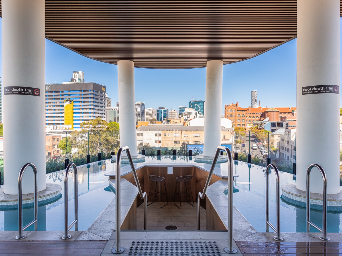 Inner City 2 bedroom Apartment with Parking 13 Serain Residences