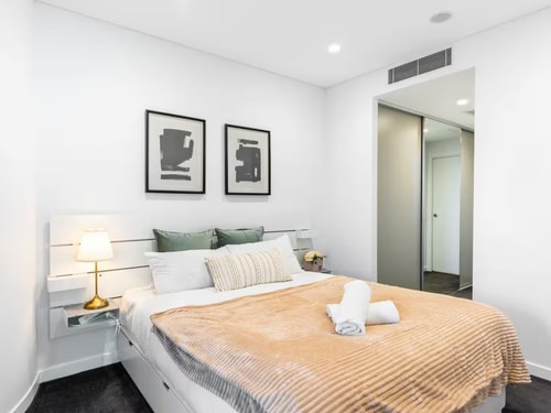 Riverfront 2Bedroom Apt in Brisbane City w/Parking 3 Serain Residences