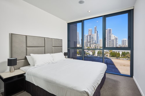 Comfy 1 bedroom Apartment In Centre Surfers 5 Serain Residences