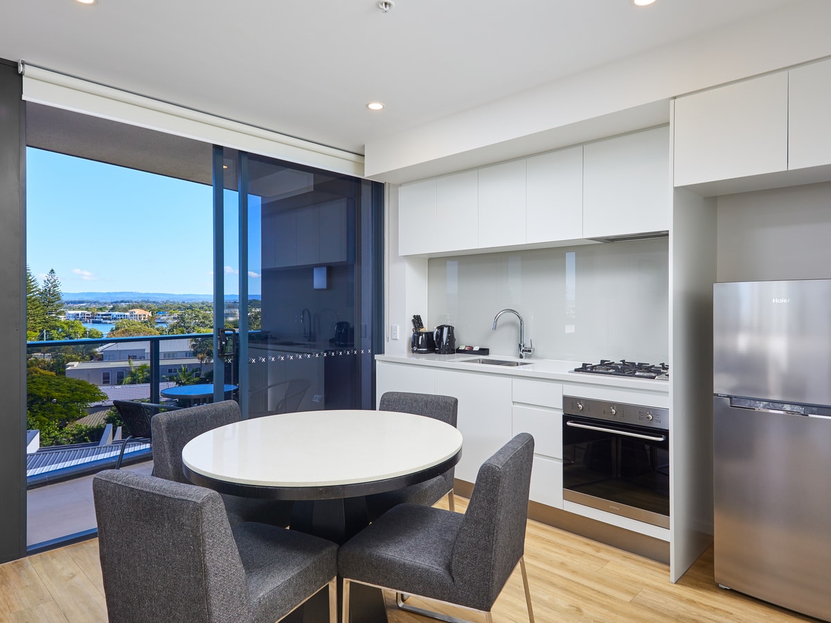 Comfy 1 bedroom Apartment In Centre Surfers 4 Serain Residences