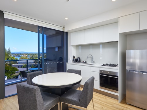 Comfy 1 bedroom Apartment In Centre Surfers 4 Serain Residences