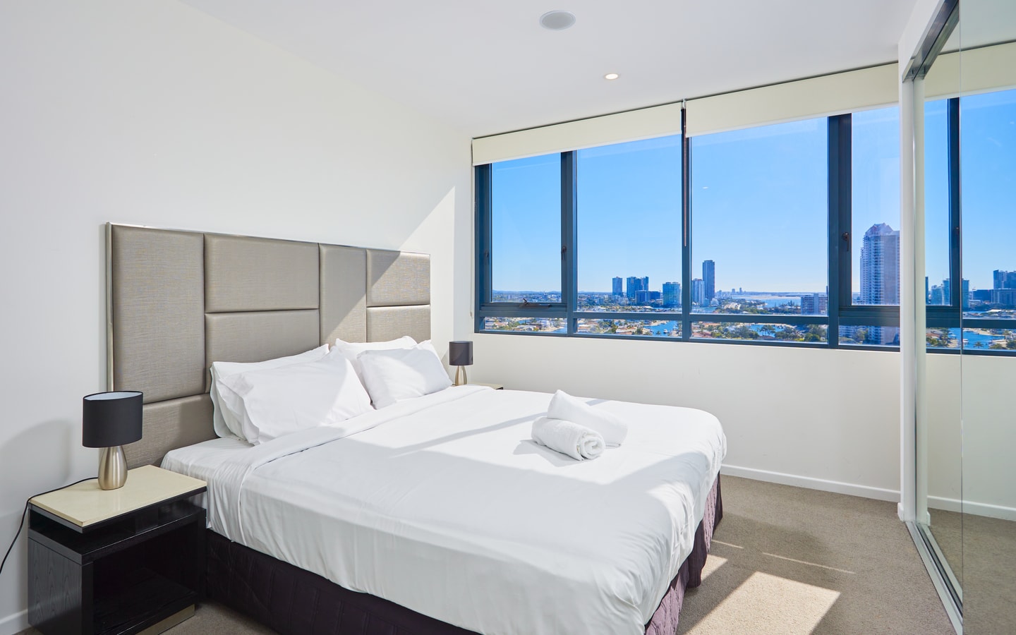 Ocean&River View 2 bedroom apartment in Surfers 5 Serain Residences