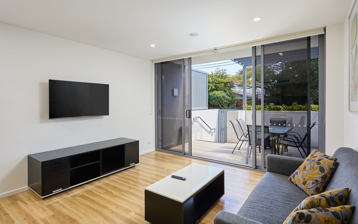 Exquisite and Stylish Villa in Surfers Paradise 1 Serain Residences