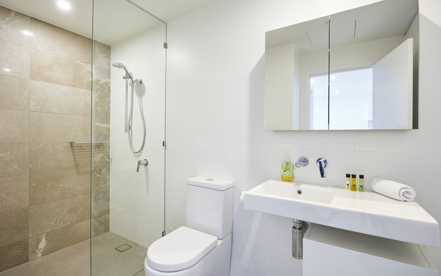 Convenient Located affordable 1 bedroom Apartment 7 Serain Residences