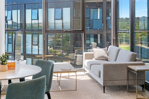 Modern & Cozy 1-Bedroom Apartment in Phillip 21 Serain Residences