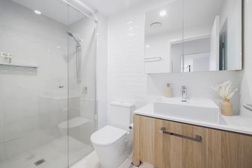 Stunning New 1 BDR Apt w/Parking Surfers Paradise 11 Serain Residences