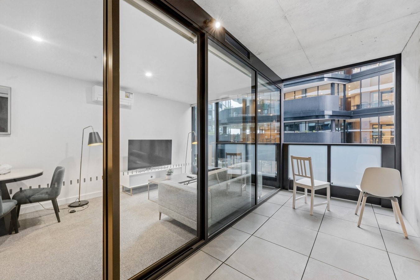 Woden Comfortable 1-Bedroom Apartment with Parking 6 Serain Residences