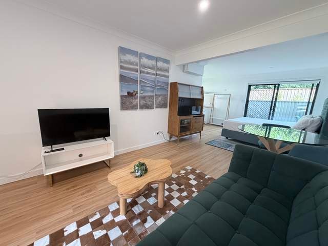 Spacious Homelike King Studio Retreat in Roseville 14 Serain Residences